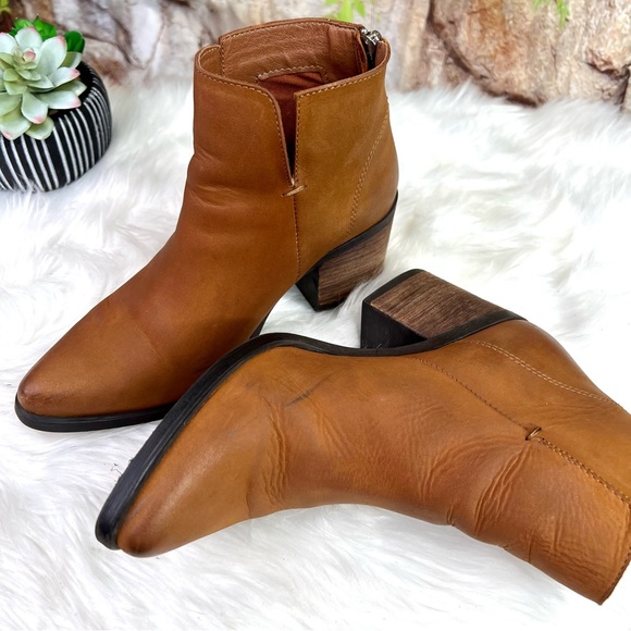 STEVE MADDEN Pawel Tan Block Heel Ankle Boots, 8M - Picture 7 of 13